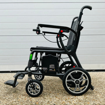 (Clearance) iConnect Zora Carbon Fibre Portable Folding Electric Powerchair