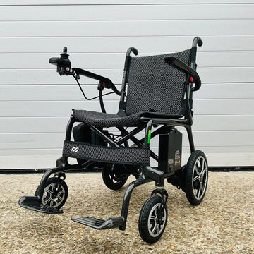 (Clearance) iConnect Zora Carbon Fibre Portable Folding Electric Powerchair