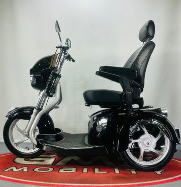Ex-Demo Careco TriGlide Cruiser Luxury Mobility Scooter Trike - only 17 miles on the clock!