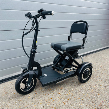 Betty & Bertie Lupin Folding Mobility Scooter Buggy